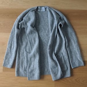 Aritzia The Group Babaton XS Grey Sweater